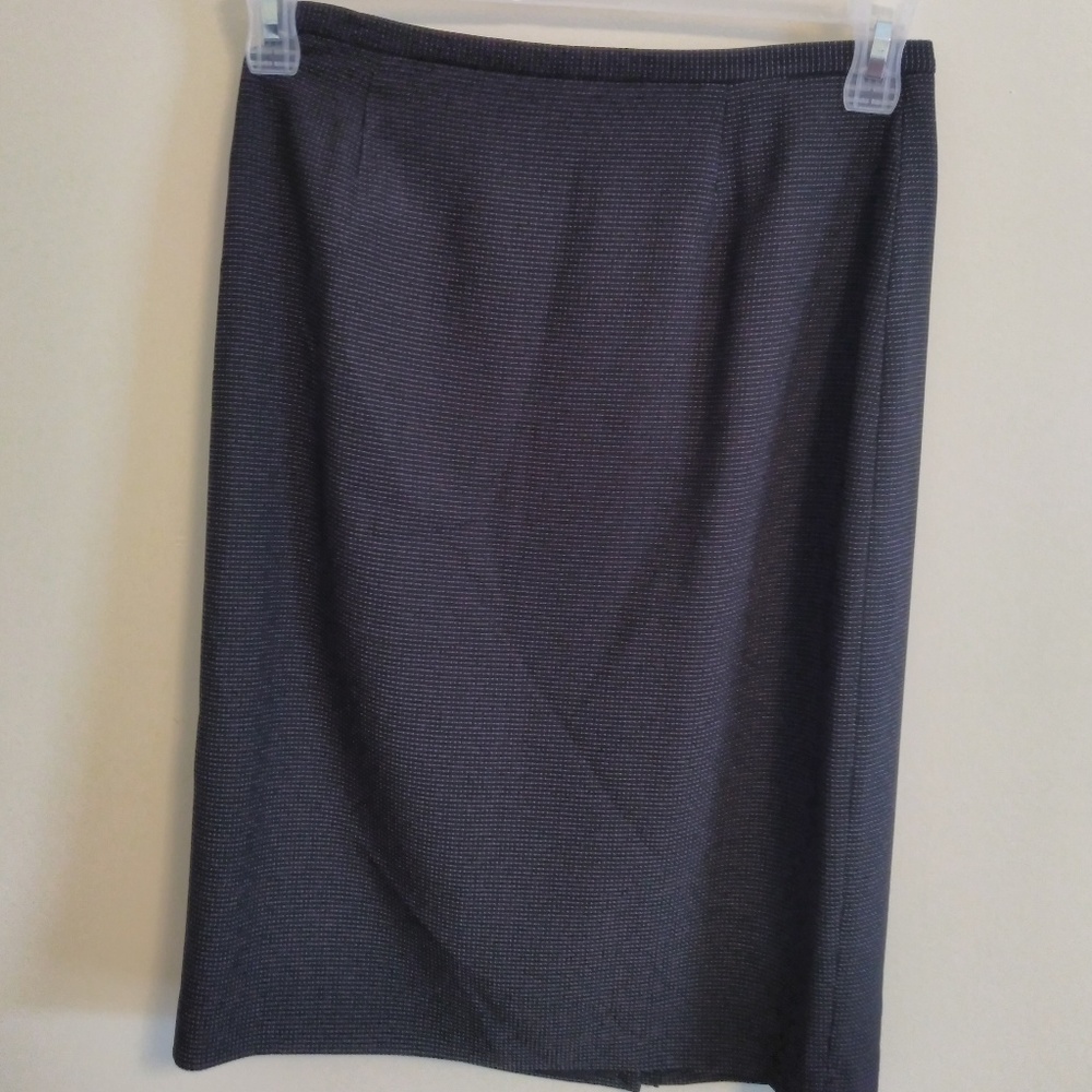 🌞Liz Claiborne Petite Black Polkadot Pencil Skirt